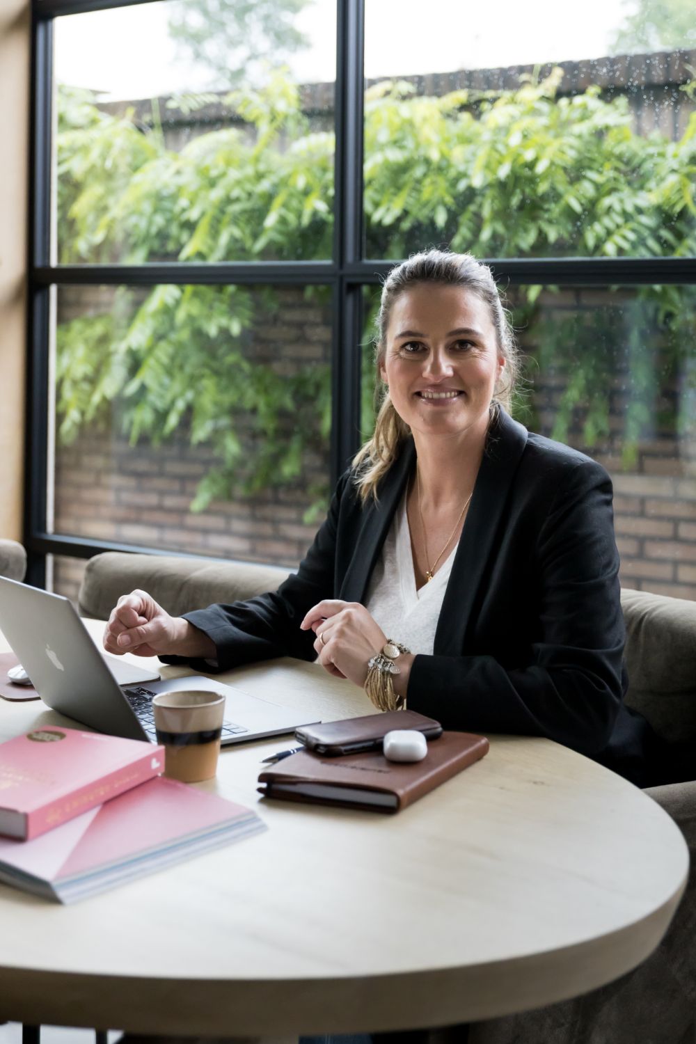 Paula Terpstra geeft een gratis challenge vijf dagen zichtbaar in mei 2026